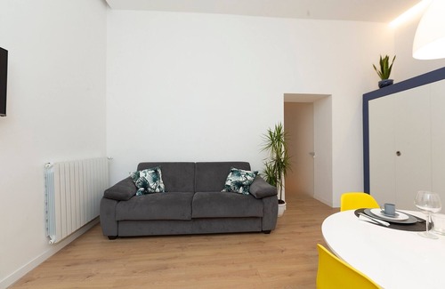 Castellammare Apartment | MASSIM'HOME HOUSE NEAR THE THEATRE