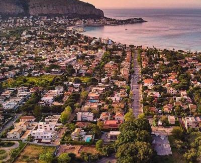 Mondello Apartment | mondello sea view beach apartment