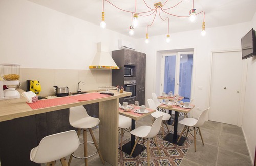 Castellammare Vucciria Bed & Breakfast | "OFFER" - Piazza Pretoria