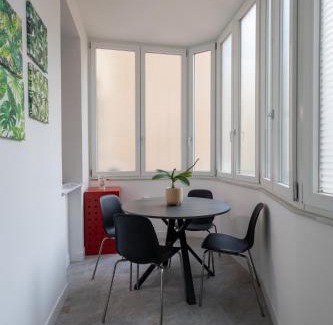 Ruggero Settimo Apartment | Politeama Suite