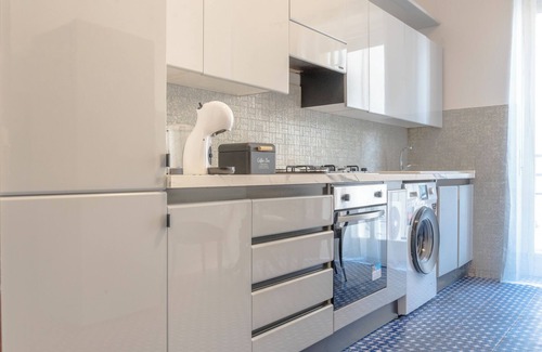 Picanello-Ognina-Barriera-Canalicchio Apartment | Prestigious 4 rooms with Netflix and Metro nearby