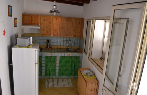 Lampedusa House | Pretty Dammuso Style Villa