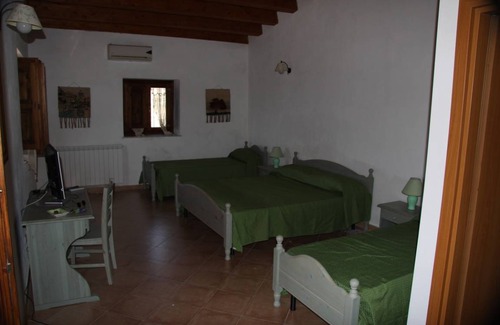 Sant'Angelo Muxaro Resort | Private room ∙ 4 guests