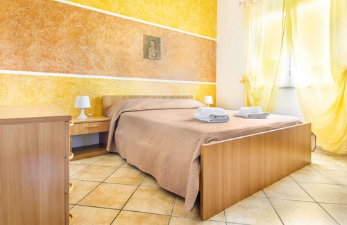 Piana Calzata Apartment | Quadruple room via s.cipolla 5 ground floor