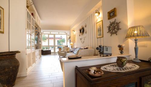 Santa Teresa di Riva Bed & Breakfast | Quattro Torri B&B