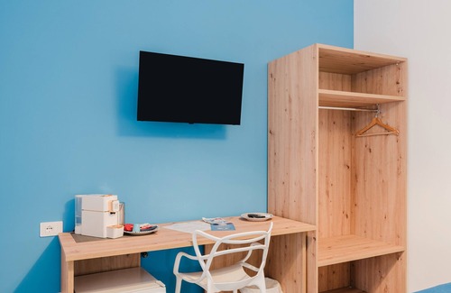 Montallegro Apartment | Room 'Linosa' with Balcony, Wi-Fi and Air Conditioning