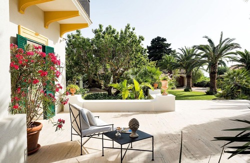 Salemi Villa | Stunning private villa for 10 people with A/C, WIFI, private pool, TV and patio