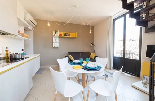 Coste Apartment | Suite Apartment - Fast Wifi - A/C - Supermarket & Shops -exclusive "SunTripSicily"