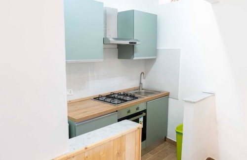 Altavilla Milicia Apartment | The House at the Corner Delightful apartment in the center