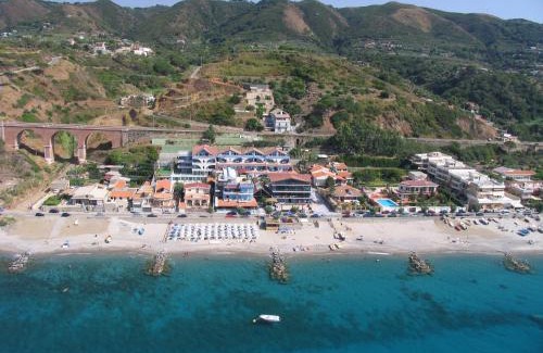 Province of Messina House | Two-room apartment a stones throw from the sea