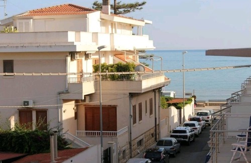 Marina di Ragusa Apartment | TWO STEPS FROM THE SEA MARINA DI RAGUSA CENTRO