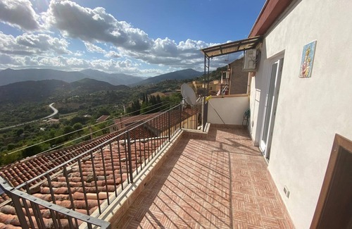 Castelbuono House | Umberto primo rooms Short-term rentals castelbuono