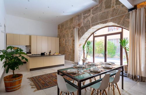 Castellammare Apartment | Valverde Art Space by DomuSicily