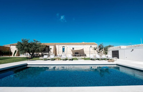 San Filippo Villa | Villa ∙ 4 bedrooms ∙ 18 guests