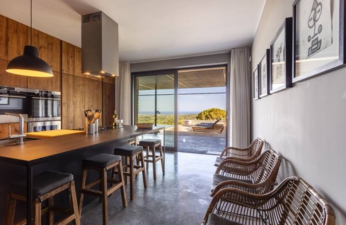 Avola Villa | Villa ∙ 4 bedrooms ∙ 8 guests