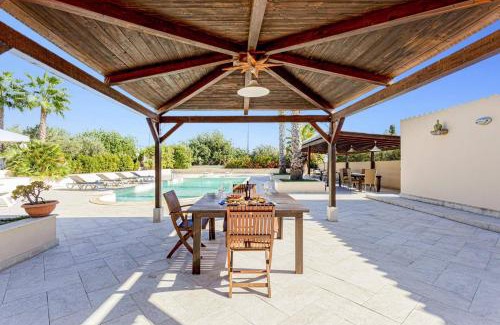 Scicli Villa | Villa Angelica by Villa Plus