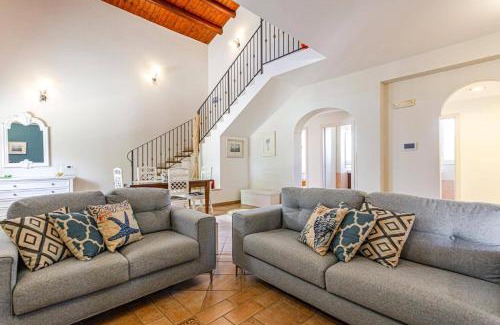 Scicli Villa | Villa Angelica by Villa Plus