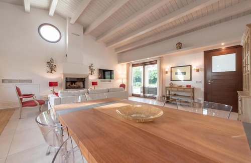 Casa Papa Villa | Villa Angelina - IsulaTravel