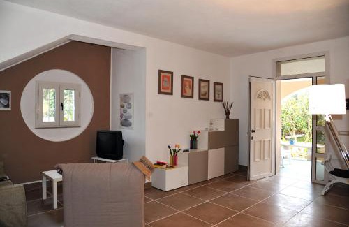 Calabernardo Apartment | VILLA CALA BERNARDO 2 Appartamenti