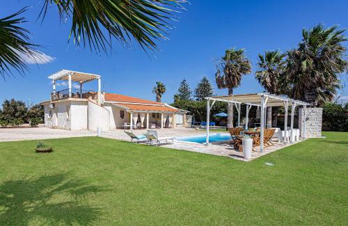 Santa Maria del Focallo Villa | Villa Clara Ispica by Villa Plus