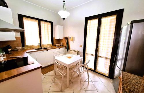 Arenella Villa | Villa del Mandorlo