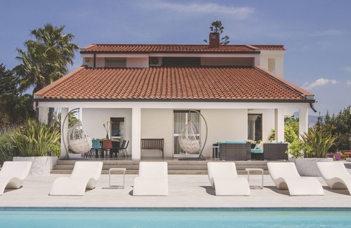 Partinico Villa | Villa delle Sterlizie, Partinico