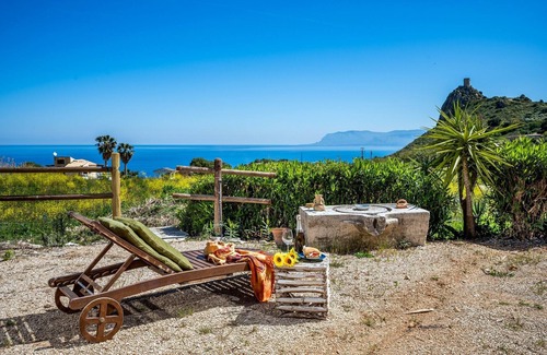 Scopello Apartment | Villa Elena 2 Km from the Natural Reserve of Zingaro