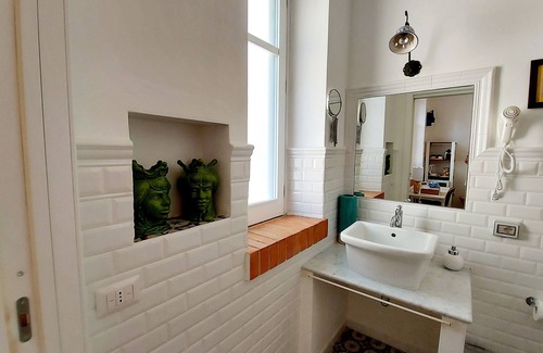 Capo Zafferano Bed & Breakfast | Villa Flavia Holidays - Room "The Moors", 50 meters from the sea