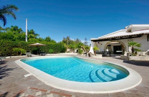 Fontane Bianche Villa | Villa Francesca