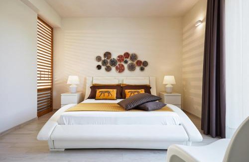 Pozzallo Villa | Villa Giame - Heated Pool, Beach at 350m