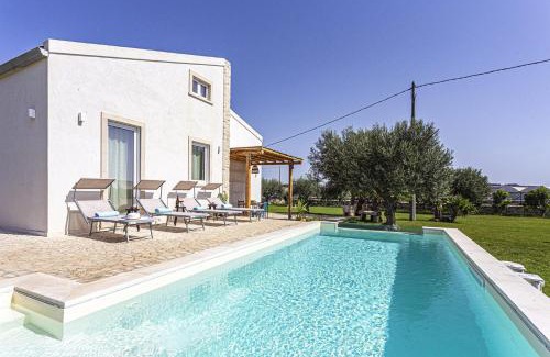 Ispica Villa | Villa Ginevra by Villa Plus