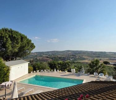 Canicatti Villa | Villa Irene