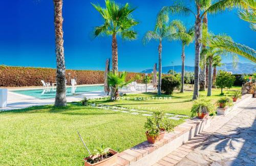 Partinico Villa | Villa Le Palme Deluxe con piscina Salata By Sicily Home Solutions