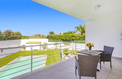 Marina di Ragusa Villa | Villa Lobelia by Villa Plus