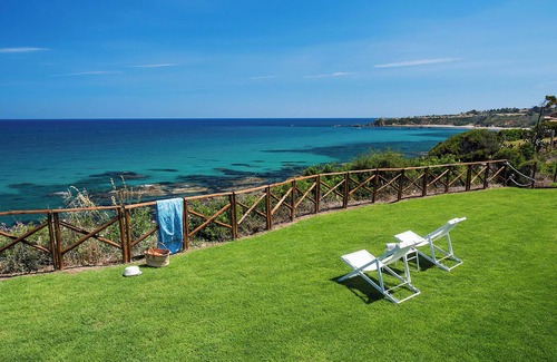 Cefalu Villa | Villa Mandralisca - Cefalù, Sicilia