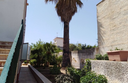 San Francesco Villa | Villa Margherita cottage in village, oasis of peace, privacy and freedom