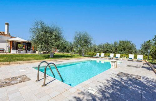 Santa Maria del Focallo Villa | Villa Marzallo by Villa Plus