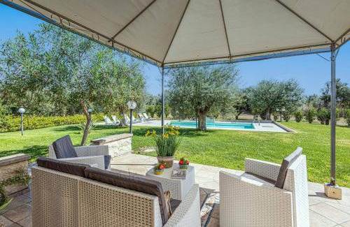 Santa Maria del Focallo Villa | Villa Marzallo by Villa Plus