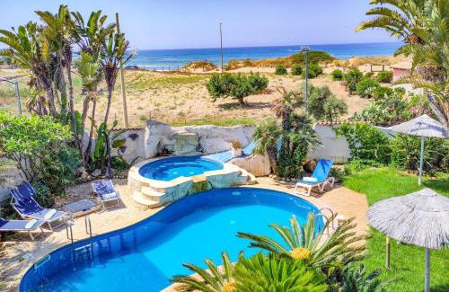 Santa Maria del Focallo Villa | Villa Nautilus by Villa Plus