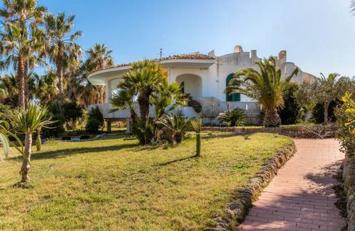 San Lorenzo Villa | Villa Ninth Street Sea View