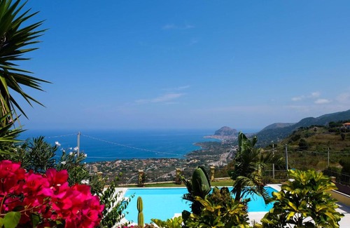 Cefalu Villa | Villa Settefrati
