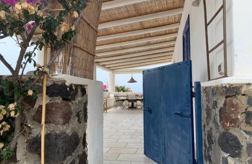 Lingua House | Villetta I 100 Gradini - ampie terrazze sul mare e giardino mediterraneo