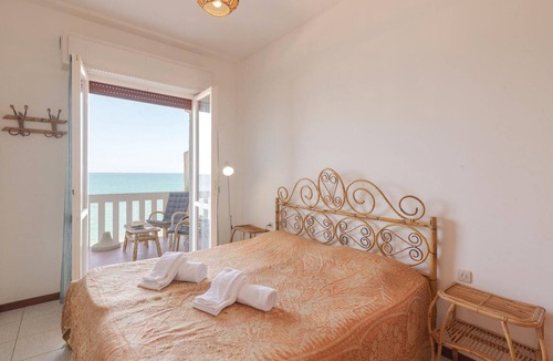 Marotta Apartment | 1 bedroom amazing apartment in Marotta PU