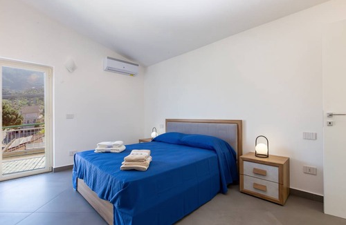 Marina di Patti Apartment | 100 m² Apartment ∙ 3 bedrooms ∙ 8 guests