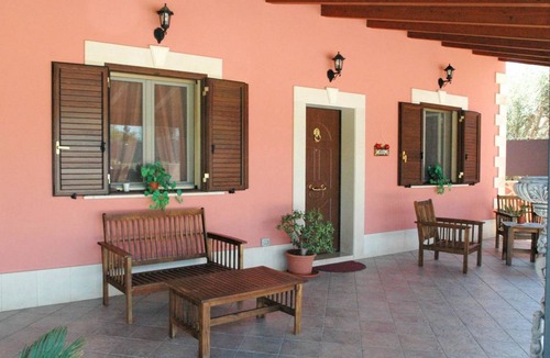 Syracuse House | 100 m² House ∙ 3 bedrooms ∙ 6 guests
