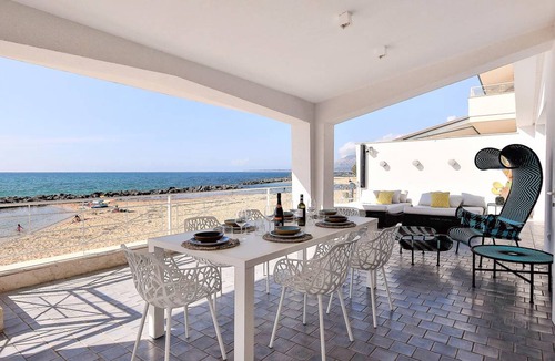 Trappeto House | 100 m² House ∙ 3 bedrooms ∙ 6 guests