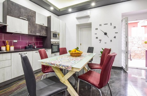Mitogio House | 100 m² Maisonette ∙ 2 bedrooms ∙ 6 guests