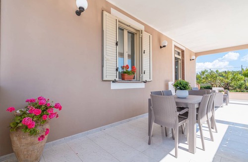 Granelli Villa | 100 m² Villa ∙ 3 bedrooms ∙ 6 guests
