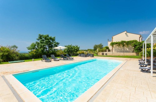 Scicli Villa | 100 m² Villa ∙ 5 bedrooms ∙ 12 guests