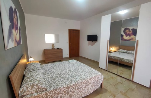 Barrafranca Apartment | 105 m² Apartment ∙ 3 bedrooms ∙ 6 guests